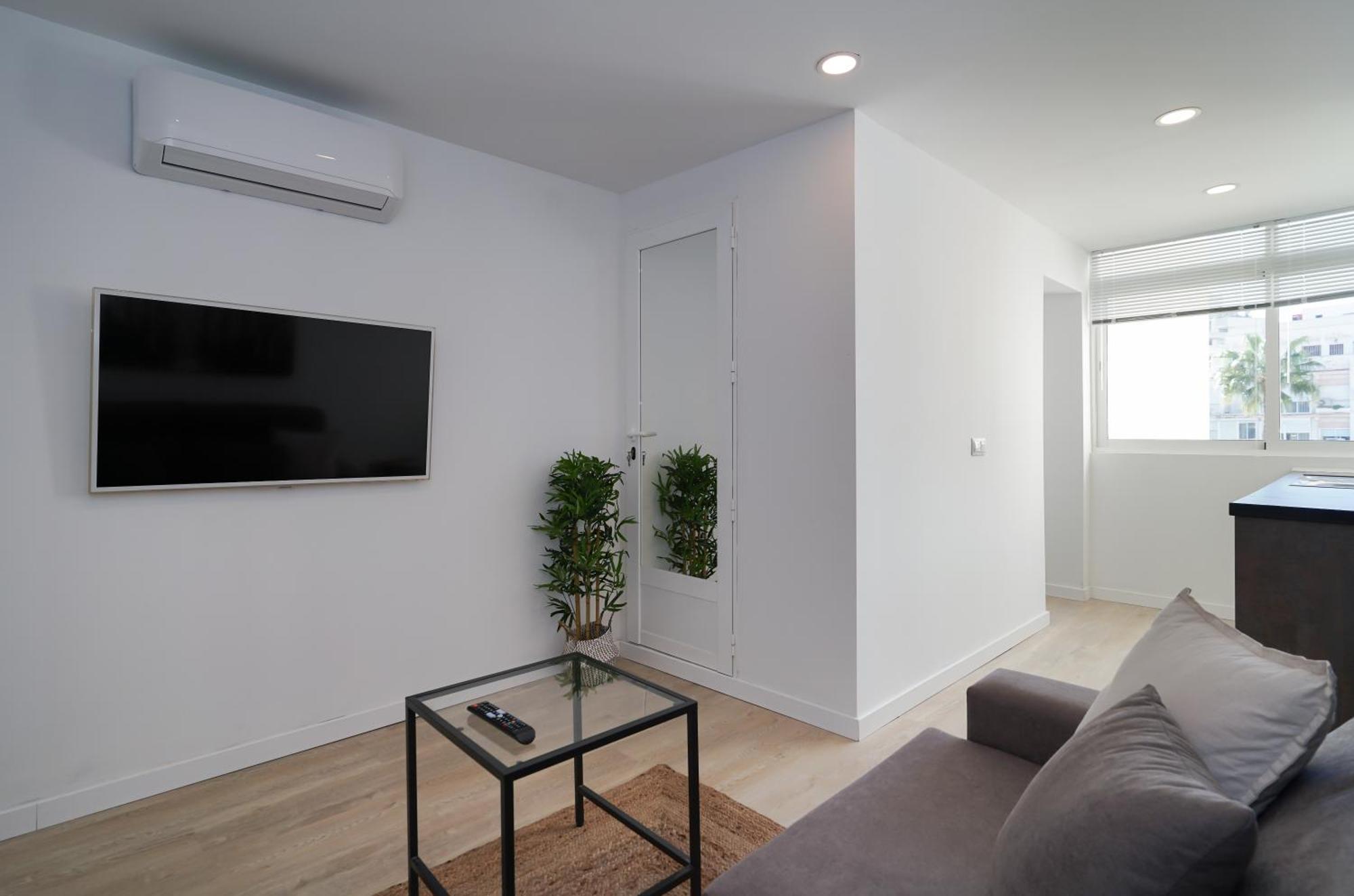 Nomad Malaga - Chic Apartament Center Torremolinos Buitenkant foto