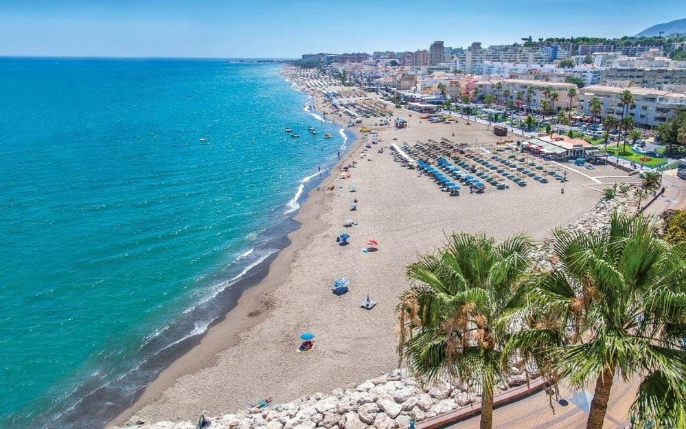 Nomad Malaga - Chic Apartament Center Torremolinos Buitenkant foto