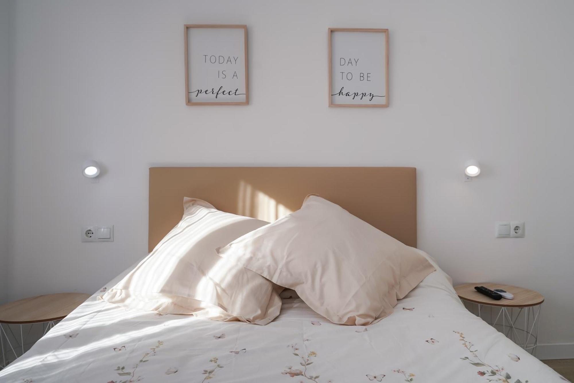 Nomad Malaga - Chic Apartament Center Torremolinos Buitenkant foto